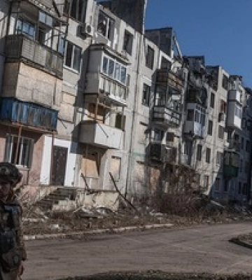 В МВД показали, как &quot;Белый ангел&quot; спасает людей из Покровска