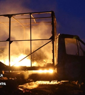 Четверо людей постраждали через атаку БпЛА на Куп’янщину: горіла вантажівка