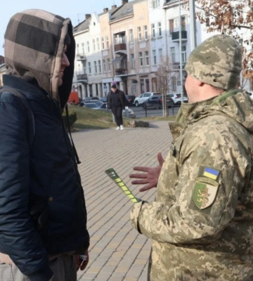 У Львівській області поранили військового, що супроводжував мобілізованих на ВЛК