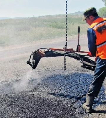Львівська фірма за 6,7 млн відремонтує 300 м дороги до церкви у селі поблизу Тернополя