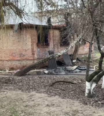 Усе в диму: в Луцьку на проспекті Молоді спалахнула пожежа (фото, відео)