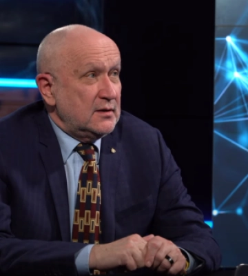 Данило Яневський розповів, як треба захищати права громадян: «Хлібом не годуй, дай посудитися з урядом» Данило Яневський розповів, як треба захищати права громадян: «Хлібом не годуй, дай посудитися з урядом»