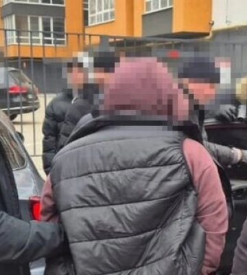 За допомогою дронів коригував удари РФ: СБУ затримала &quot;крота&quot; на Хмельниччині. ФОТОрепортаж