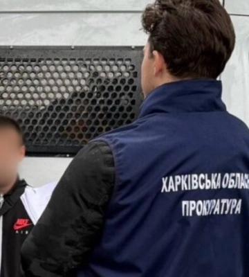 Измена за деньги: в Чугуеве подожгли авто военного