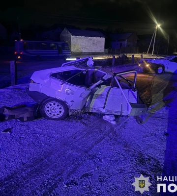 На Львівщині внаслідок автозіткнення травмовано пасажира легковика