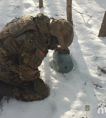 Вибухотехніки поліції Сумщини знешкодили бойову частину збитого ворожого безпілотника