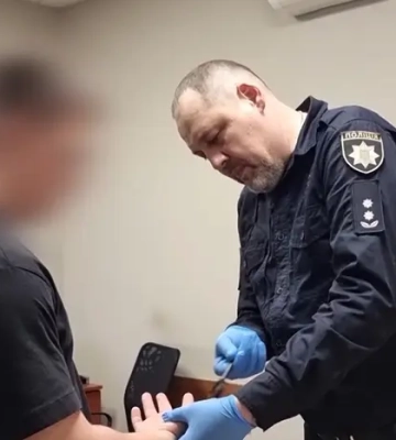 Ошукали матір загиблого воїна на 3 млн грн: Одеська прокуратура розповіла про шахрайську схему, - ФОТО