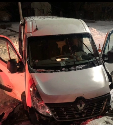 Водія з підробним посвідченням затримали на Рівненщині