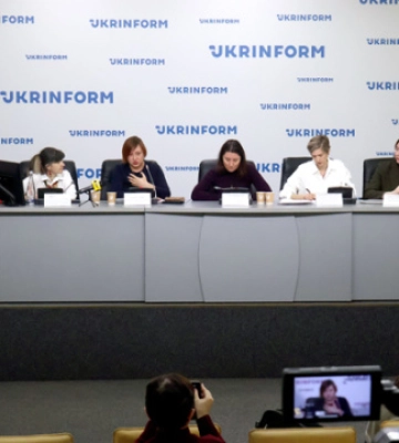 "Боротьба з "русофобією": в Києві обговорили питання російської пропаганди та закликів до геноциду українців