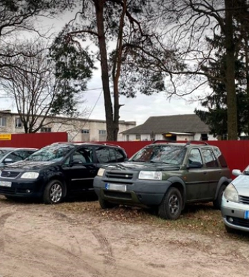 Жителів Рівненщини та Волині викрили на схемі пригону авто під виглядом &quot;гуманітарки&quot;