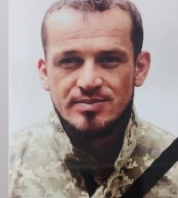 Поромівська громада попрощається із померлим воїном Романом Романюком Поромівська громада попрощається із померлим воїном Романом Романюком