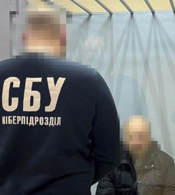 Викладач та охоронець готелю коригували російські удари по Харкову
