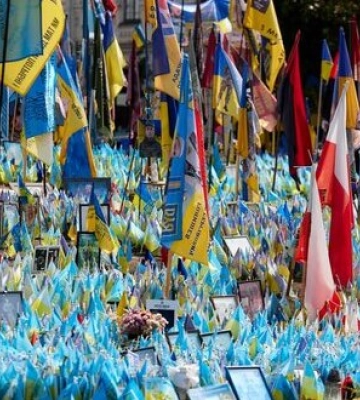 У метро Києва відсьогодні лунатиме щоденна хвилина мовчання