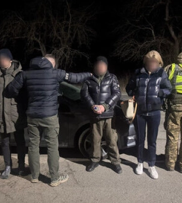 Притворился военным журналистом: задержан иностранец и его сообщница, которые хотели переправить киевлянина за $10 тыс. в Словакию,&amp;hellip;