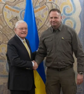 Келлог провів першу зустріч під час візиту до України