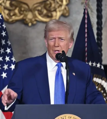 Трамп назвав Зеленського «диктатором без виборів»