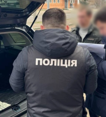 На Черкащині викрили лаборантку, яка за $7 тисяч обіцяла військовому допомогти з інвалідністю
