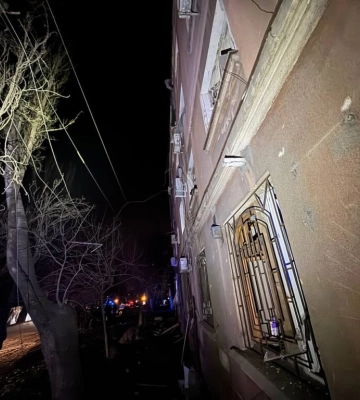 Наслідки атаки на Одесу: пожежі у закладі громадського харчування та складській будівлі. ВІДЕО+ФОТОрепортаж
