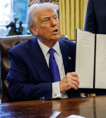 Трамп рассказал, как в Киеве &quot;обидели&quot; Бессента. СМИ пишут, что он рассчитывает заключить &quot;упрощенное&quot; соглашение о недрах