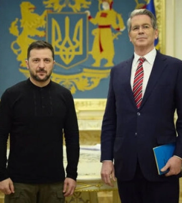 Зеленський спав: Трамп заявив, що Україна &quot;грубо повелася&quot; з міністром фінансів Бессентом