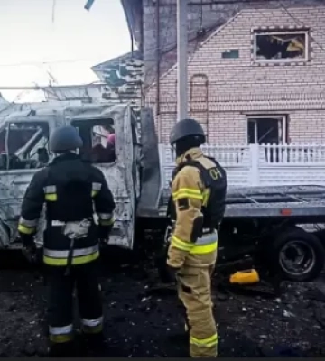 На Київщині уламки дронів пошкодили будинки і авто у двох районах