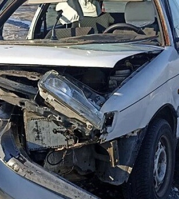 На Полтавщині автомобіль &quot;влетів&quot; у відбійник