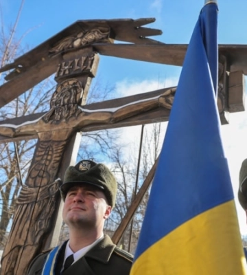 11 років пам’яті: вшанування Героїв Небесної сотні у Києві (фоторепортаж)