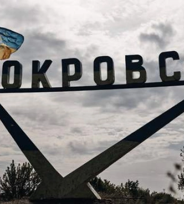 Россияне сократили количество штурмов возле Покровска, однако не оставили планов, – Трегубов