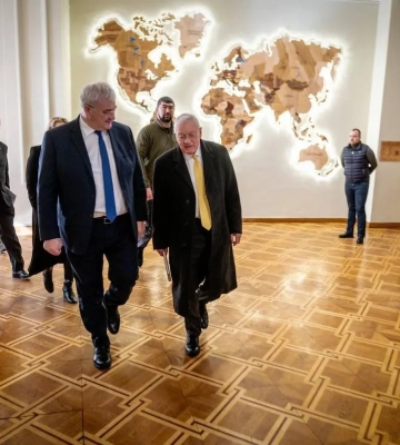 Сибига на встрече с Келлогом подтвердил готовность Украины достичь мира через силу