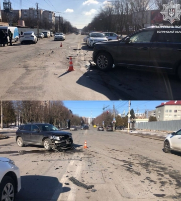 У Луцьку на Відродження - ДТП за участю двох легковиків