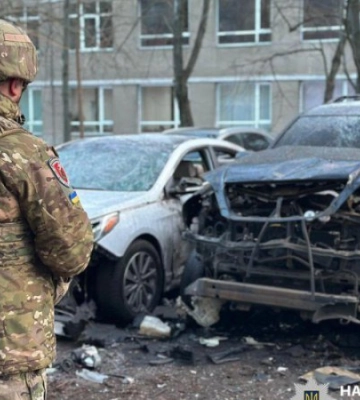 В Одесі здетонував невідомий предмет, вибух пошкодив автомобілі