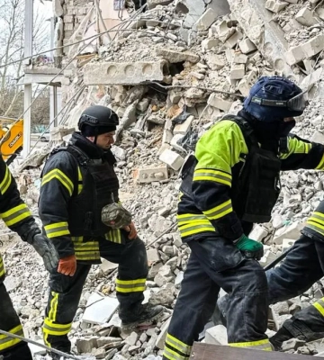 У Херсоні через нічний удар РФ постраждали 6 людей, зруйновані 15 квартир – ОВА