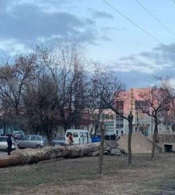 У Миколаєві перекрили рух на вулиці Прикордонній через ремонтні роботи