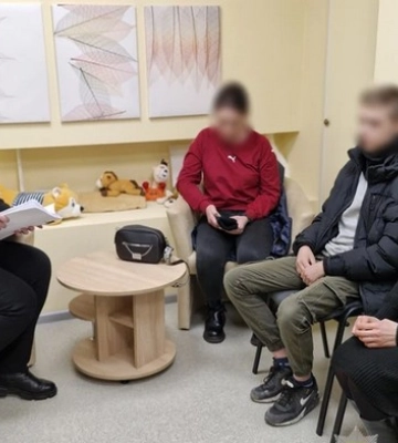 Зробили світлини, а потім підпалили - у Запоріжжі поліція знайшла підлітків, що влаштували фотосесію з мертвим собакою