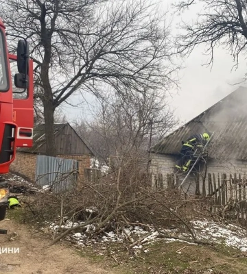 У Кіровоградській області у палаючому будинку загинула 15-річна дівчина