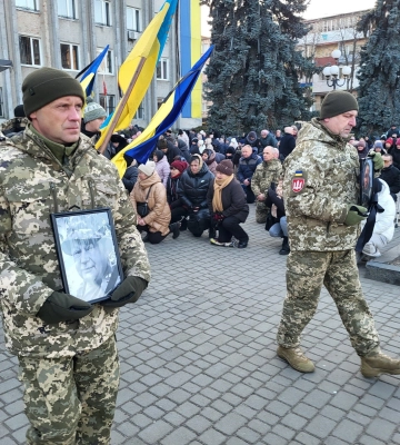 У Ковелі попрощалися з Героями Олегом Сахарчуком та Олександром Турчиком