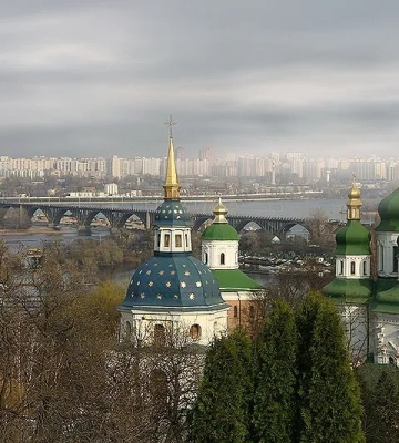 Задимлення у Видубицькому монастирі: що сталося у відомій київській святині
