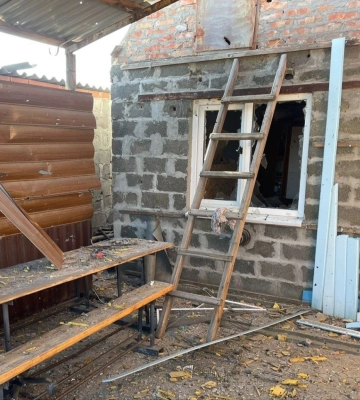 Дніпропетровщина під вогнем: понад 20 атак, руйнування будинків та АЗС