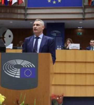 Кличко в Європарламенті закликав посилити допомогу Україні