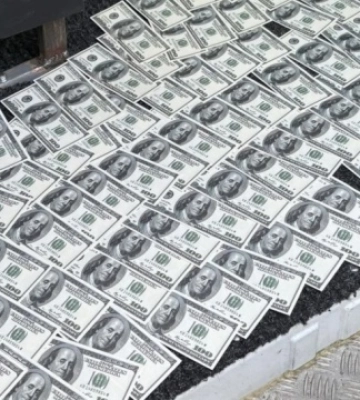 У Києві викрили учасників схеми продажу автівок, ввезених як гумдопомога ЗСУ