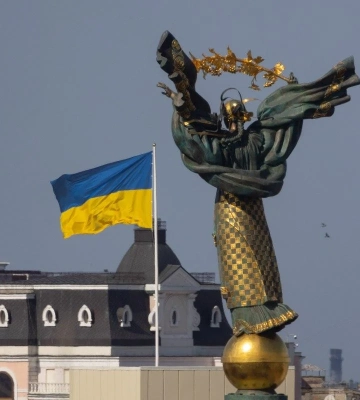 Поки Трамп зближується з Путіним, світові лідери їдуть до України, - Politico Поки Трамп зближується з Путіним, світові лідери їдуть до України, - Politico