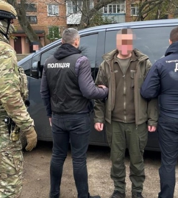 Начальника виправної колонії на Черкащині та кримінальних авторитетів судитимуть за організацію &quot;сходки&quot; в установі, - ДБР. ФОТОрепортаж