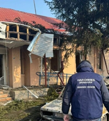 Росіяни вдарили з авіації по Золочеву: постраждали місцеві мешканці
