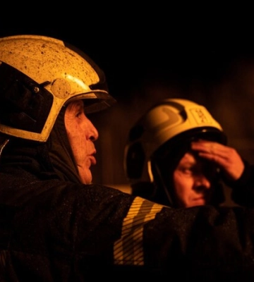 На Полтавщині за допомогою робота ліквідували масштабну пожежу після російського удару (, )