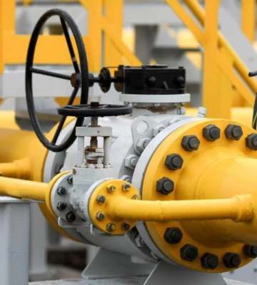 Добыча газа в Украине упала 40% после российских ракетных ударов, - Reuters