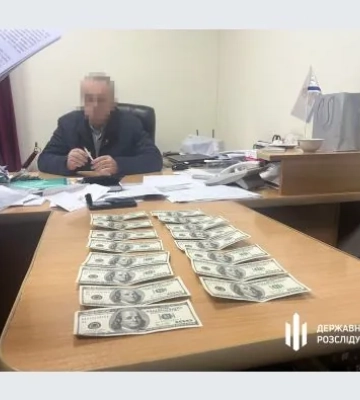 Допомагав військовозобов’язаним уникати мобілізації: правоохоронці затримали керівника Хмельницької райадміністрації