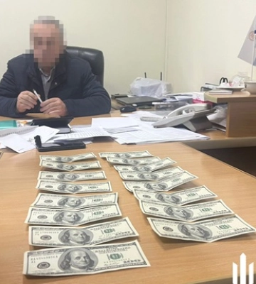 За деньги помогал уклонистам: ГБР разоблачило чиновника Хмельницкой РГА