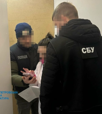 Замість ліків – наркотики: у Дніпрі "прикрили" мережу аптек