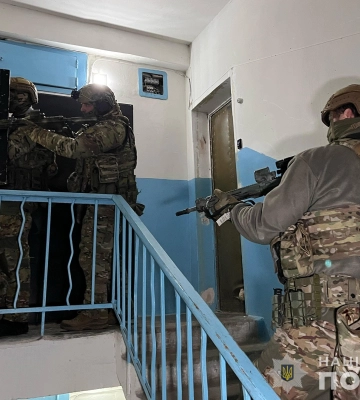 У Запоріжжі чоловік на зауваження сусіда відреагував за допомогою мисливського карабіну. ФОТО