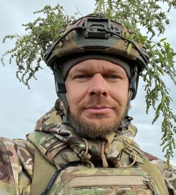 «Заговорений»: Олександр Положинський презентував нову пісню